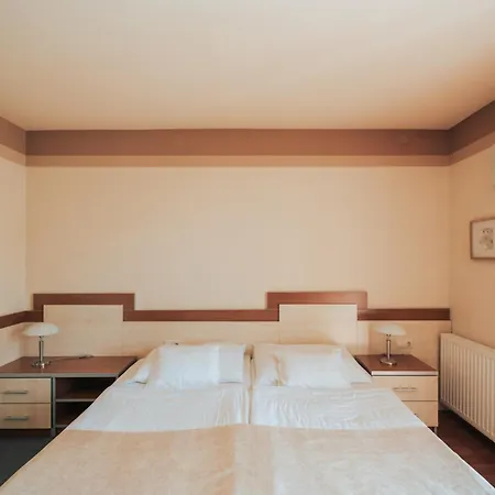 Dorottya Hotel 3*